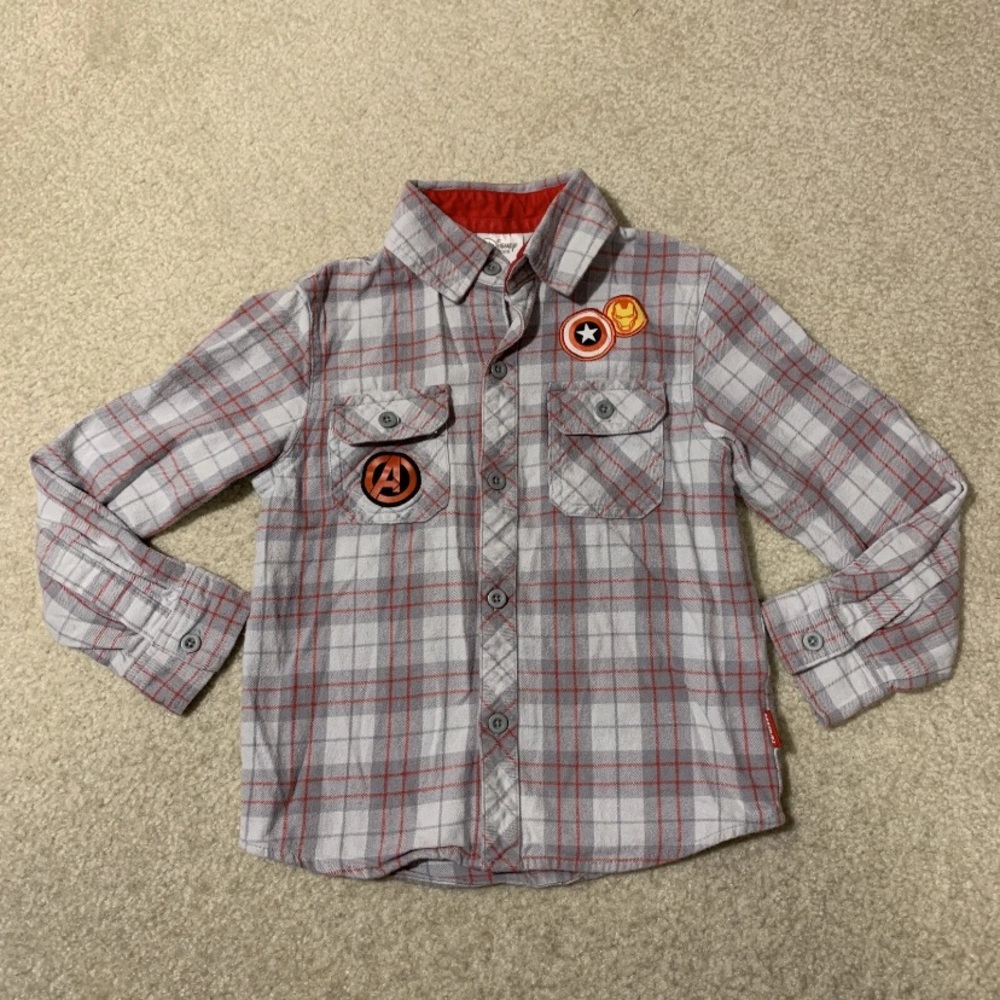 Disney Marvel Avengers Long Sleeve Grey Shirt Checkered Buttons Toddler Size 5/6